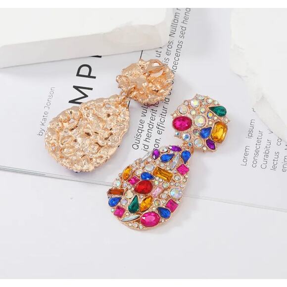 Clip on 2 3/4" gold multi colored stone dangle round & teardrop earrings - Picture 3 of 4